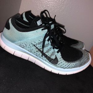 Nike Women’s Free 4.0 Flyknit Running Shoe
